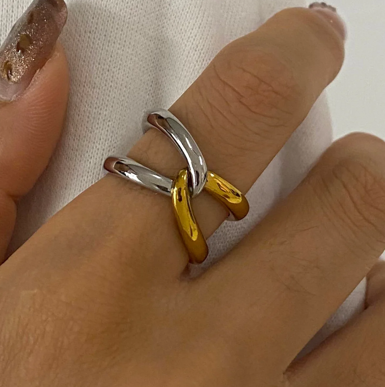 Ring twist of elegance - Es by May