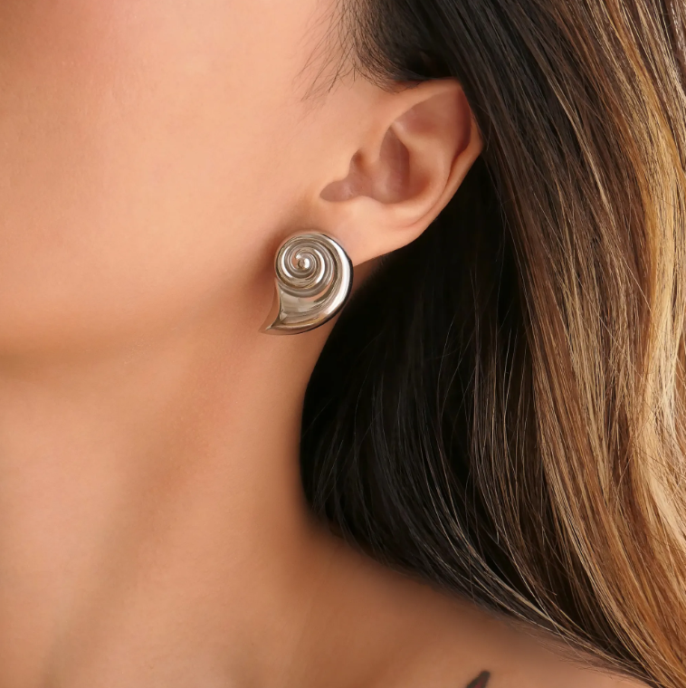 Chloe studs - Es by May