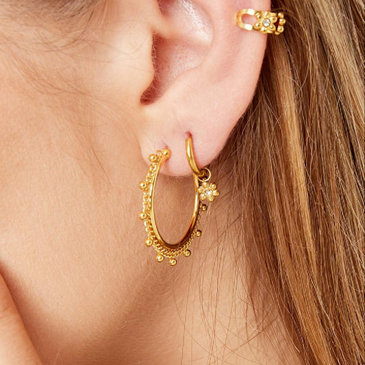 Charmante Daisy oorbel met een bloemvormig ontwerp voor een frisse en speelse uitstraling