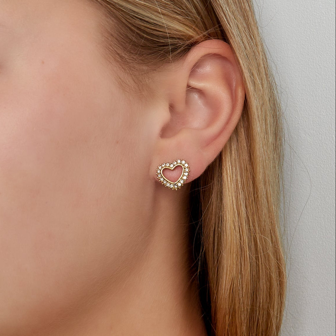 Elegante stud oorbellen in de vorm van een hart