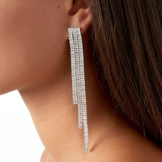 Chique en stijlvolle gouden oorbel met schitterende details zilver