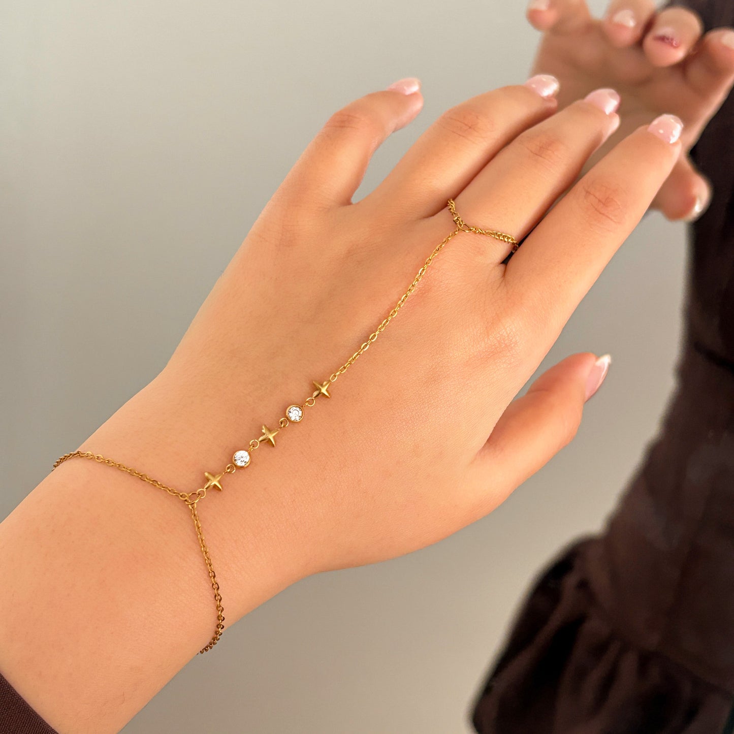 Celeste handchain