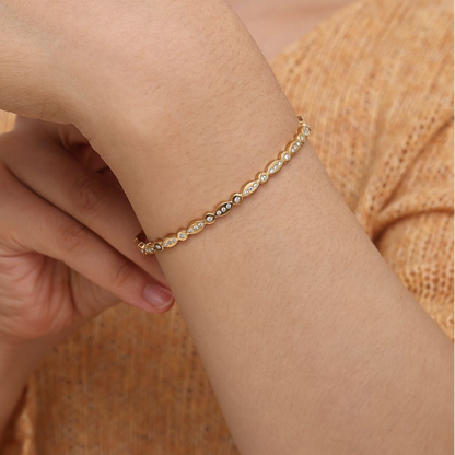 Lumina bangle