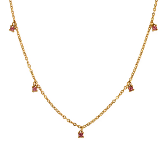 Feminine ketting met vijf kleurrijke bedels, waaronder een roze charm